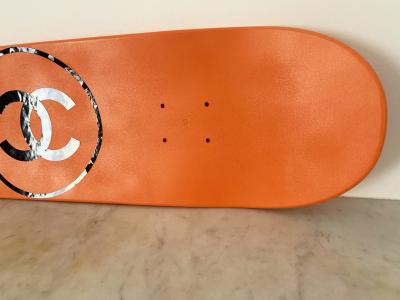 Rose - Skate Chanel - Technique mixte sur bois 2