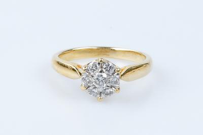 Bague fleur diamant en or jaune 18 carats 2