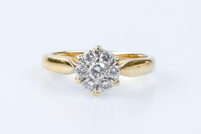 Bague fleur diamant en or jaune 18 carats 2
