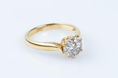 Bague fleur diamant en or jaune 18 carats 2
