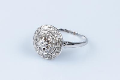 Bague diamant oxyde en or blanc 18 carats 2