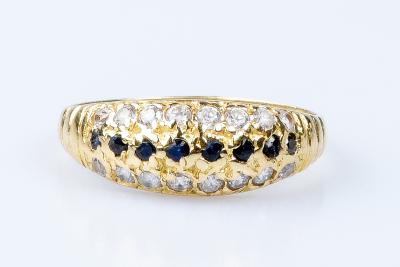 Bague saphirs en or jaune 18 carats 2