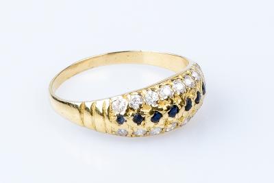 Bague saphirs en or jaune 18 carats 2