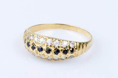 Bague saphirs en or jaune 18 carats 2