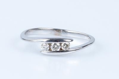 Bague en or blanc 2