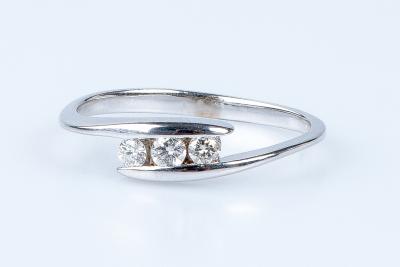 Bague en or blanc 2