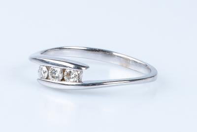 Bague en or blanc 2
