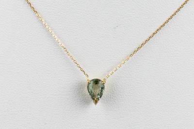 Collier et pendentif saphir de couleur vert  bleu ciel en or jaune 18 carats 2