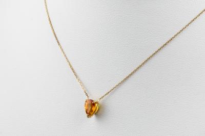 Collier et pendentif saphir de couleur orange rouge en or jaune 18 carats 2