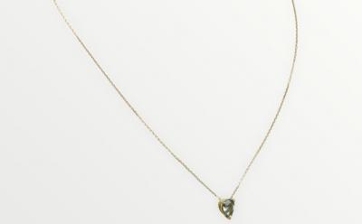 Collier et pendentif saphir de couleur vert  bleu ciel en or jaune 18 carats 2