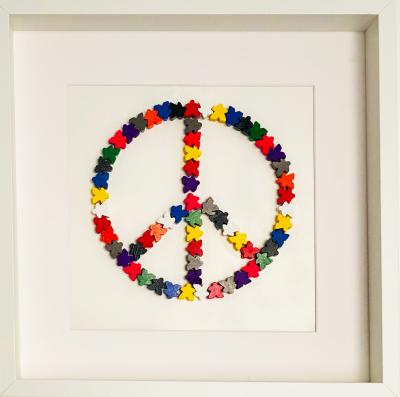 Andrea Van Der Hoeven - Peace and Meeples - Technique mixte sur bois 2
