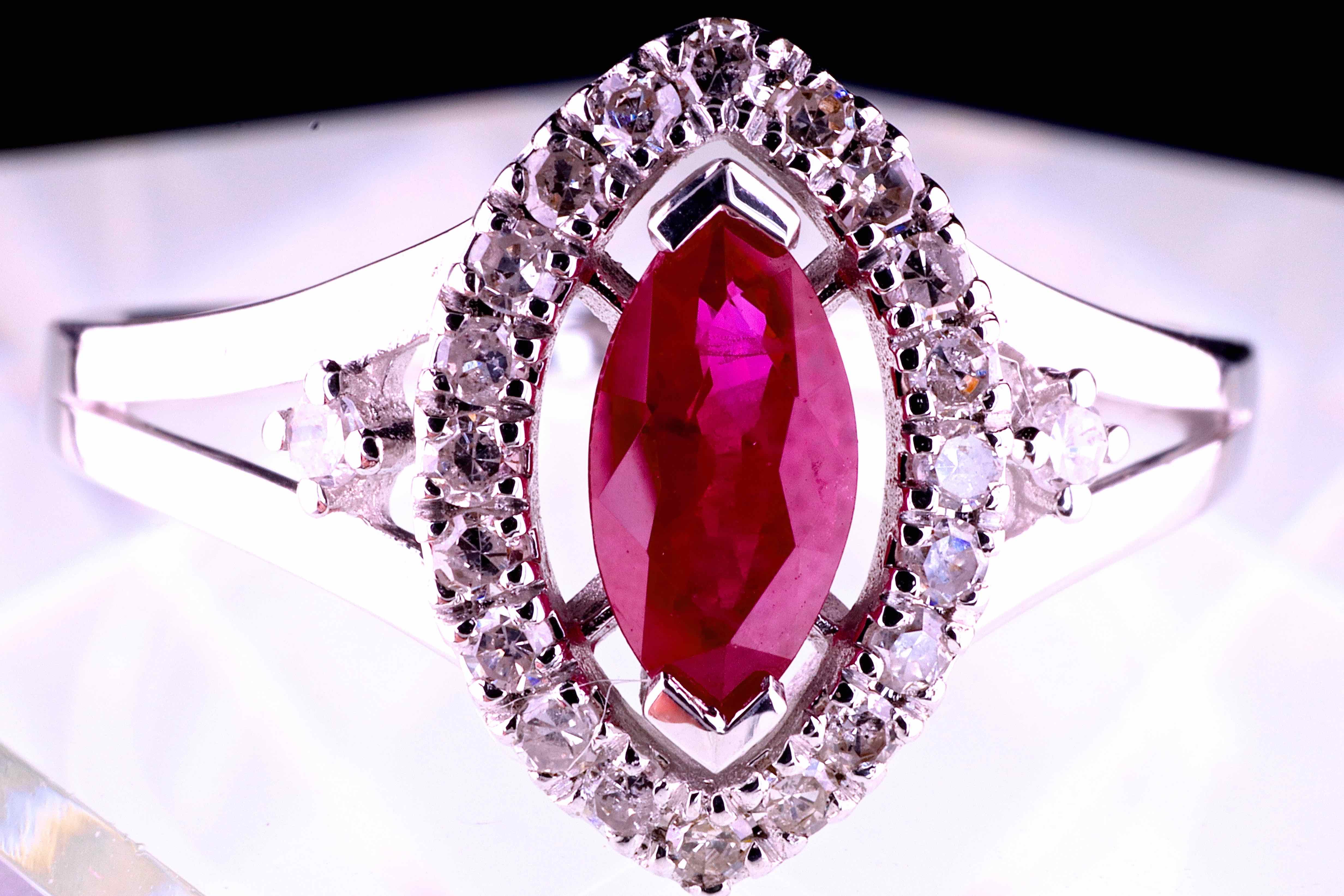 Bague De Mariage/Fiançailles - Rubis Rouge Naturel 3,50 Ct & Diamant - Or Blanc 14k - Taille Réglable