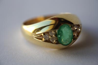 Bague émeraude et diamants 2