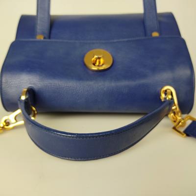 Sac Yves Saint Laurent Muse Two en cuir bleu-ciel 2
