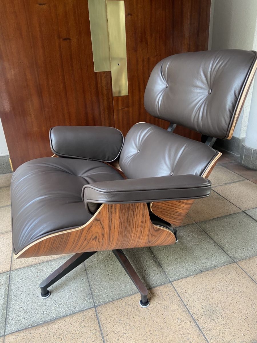 Charles Eames ( 1907-1978) - Lounge Chair et ottoman - Edition