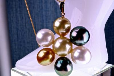 Unique collier de 7 grosses perles naturelles multicolores dorées et blanches de 10,5 mm à 11mm, 2