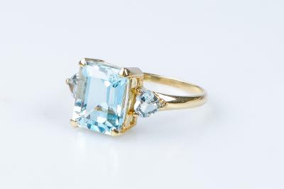 Bague aigue-marine en or jaune 18 carats 2