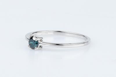 Bague solitaire diamant fancy blue en or blanc 18 carats 2