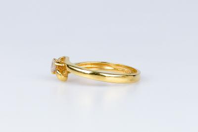 Bague solitaire en or jaune 18 carats 2