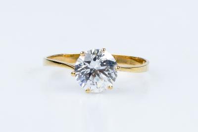 Bague en or jaune 18 carats 2