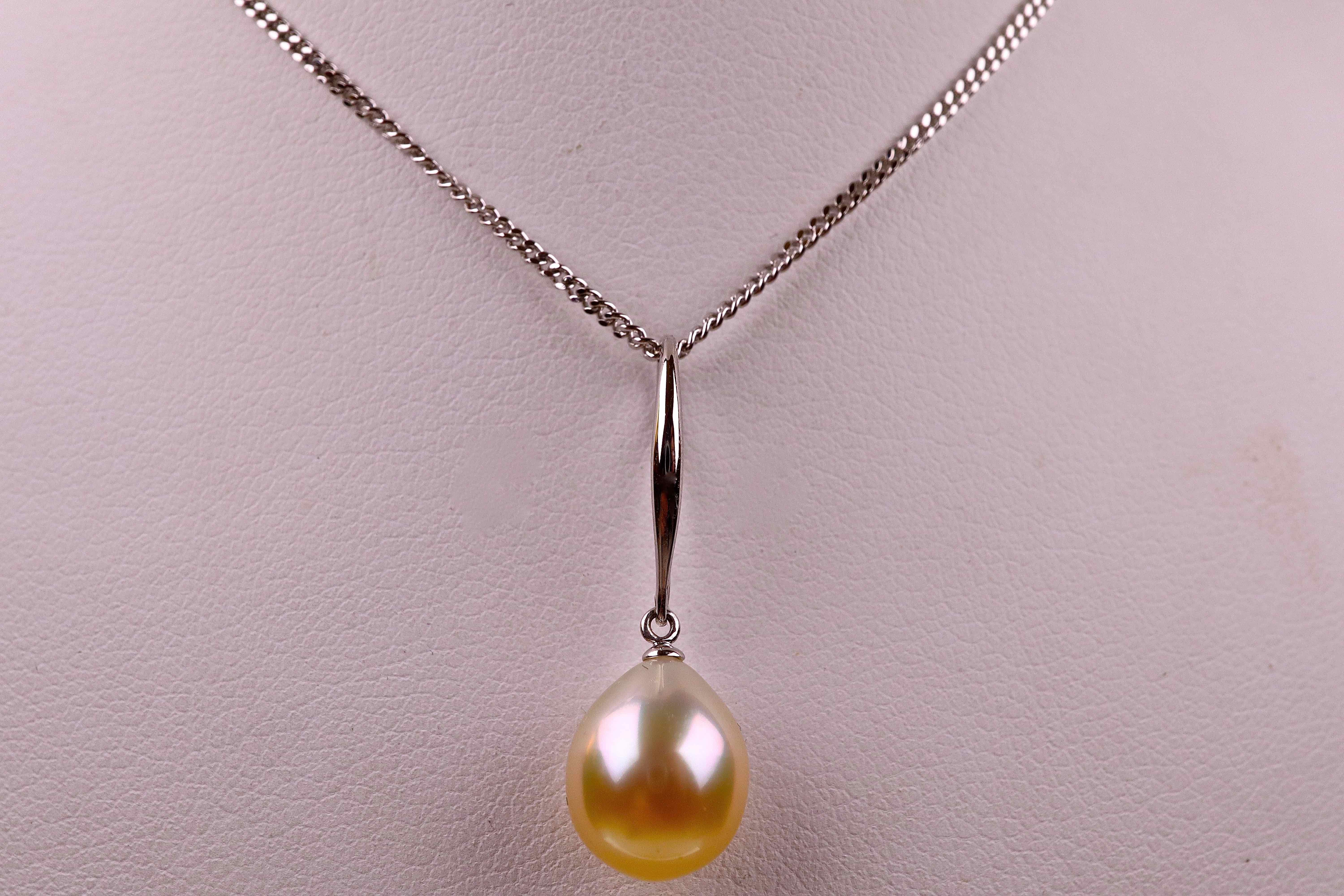 Clip à Perles En Or Blanc 14 Carats Avec Diamants - Perles Blanche Et Grise, Occasion Très Bon état