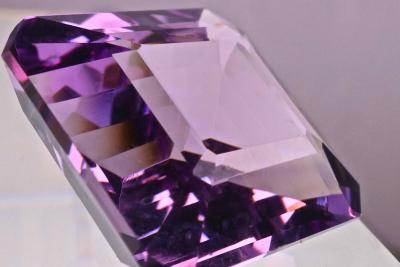 Améthyste du Brésil violet rose, royale AAA de 5.32 carats certifiée. 2