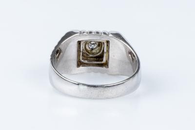 Chevalière diamant en or blanc 18 carats 2