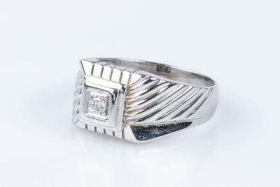 Chevalière diamant en or blanc 18 carats 2