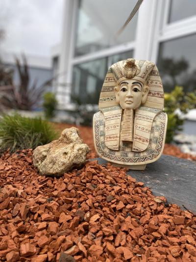 Ramses II, XXème siècle, Sculpture en os bovin 2