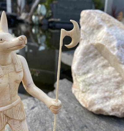 Anubis, Début XXème siècle, Orient, Sculpture en os bovin 2