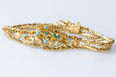 Bracelet vintage en or 18 carats en maille fantaisie ajourée orné de 9 turquoises cabochon 2