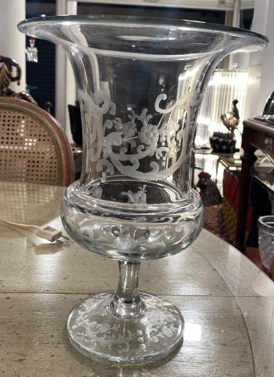 Paire de vases en verre décoré 2