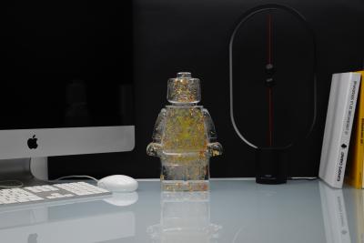 Vincent SABATIER - Roboclusion Vuitton Or, 2021, Résine et inclusion 2