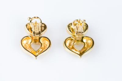 Boucles d’oreilles pendentes Van Cleef & Arpels en forme de double coeur en or 18 carats 2