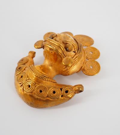 COLOMBIE Civilisation Taïrona - Femme aux spirales - Statuette en or tumbago 2