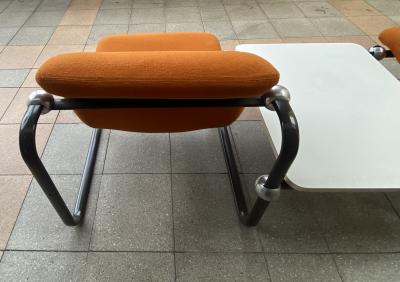 Marc Held - Banquette 3 places avec table 2