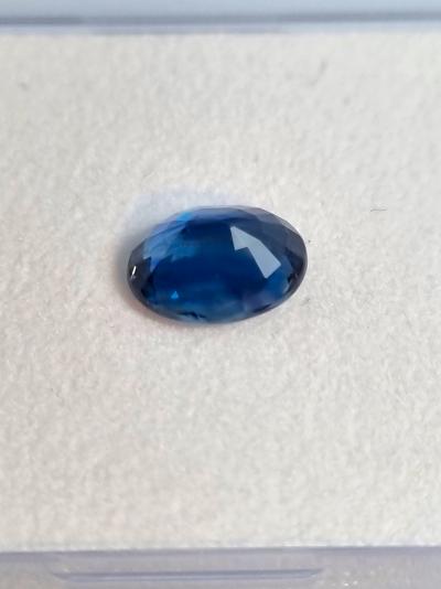 Saphir naturel 2.18 ct certifié IGI Anvers origine Sri-Lanka Ceylan 2