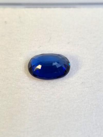 Saphir naturel 1.50 ct certifié IGI Anvers origine Madagascar 2