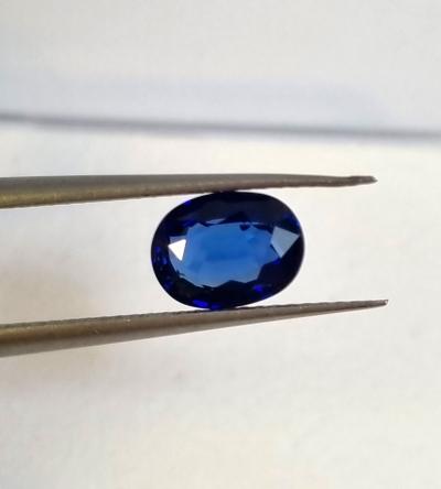 Saphir naturel 1.50 ct certifié IGI Anvers origine Madagascar 2