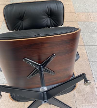 Charles Eames - Lounge Chair et son ottoman - Edition Herman Miller USA - 2009 2