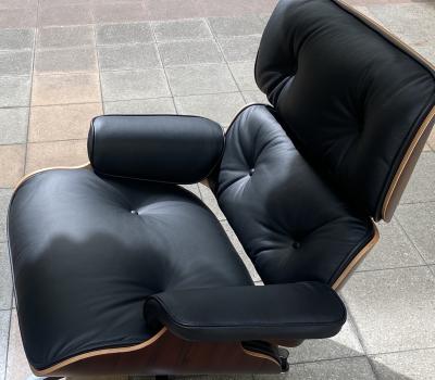 Charles Eames - Lounge Chair et son ottoman - Edition Herman Miller USA - 2009 2