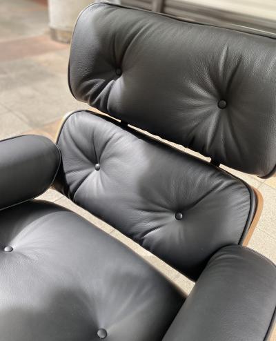 Charles Eames - Lounge Chair et son ottoman - Edition Herman Miller USA - 2009 2