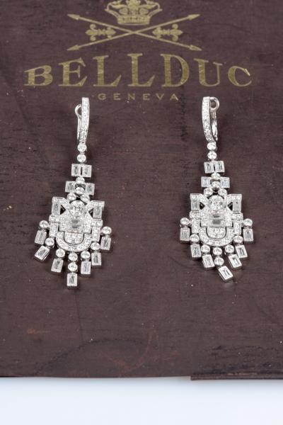Boucles d’oreilles en or blanc de la maison BELLDUC GENEVA ornées de diamants 2