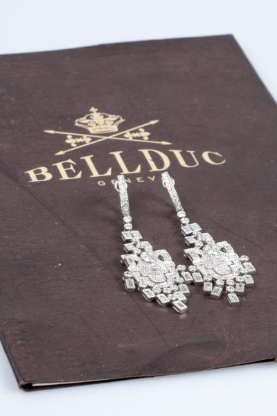 Boucles d’oreilles en or blanc de la maison BELLDUC GENEVA ornées de diamants 2