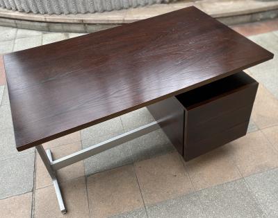 Étienne Fermigier - Bureau modèle F330 2
