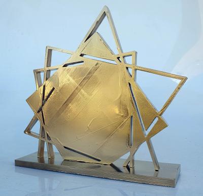 HAYVON - Carre Gold , 2023 - Sculpture 2