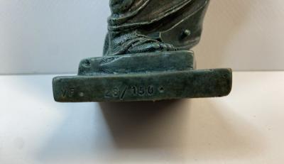 Salvador DALI - La vénus aux Tiroirs - Bronze signé et numéroté 2