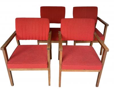Suite de 4 Fauteuils rouges 2