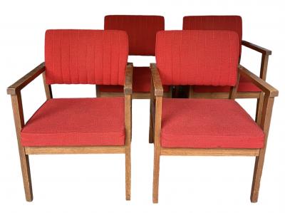 Suite de 4 Fauteuils rouges 2
