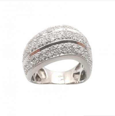 Bague en or blanc 18 carats et diamants 2